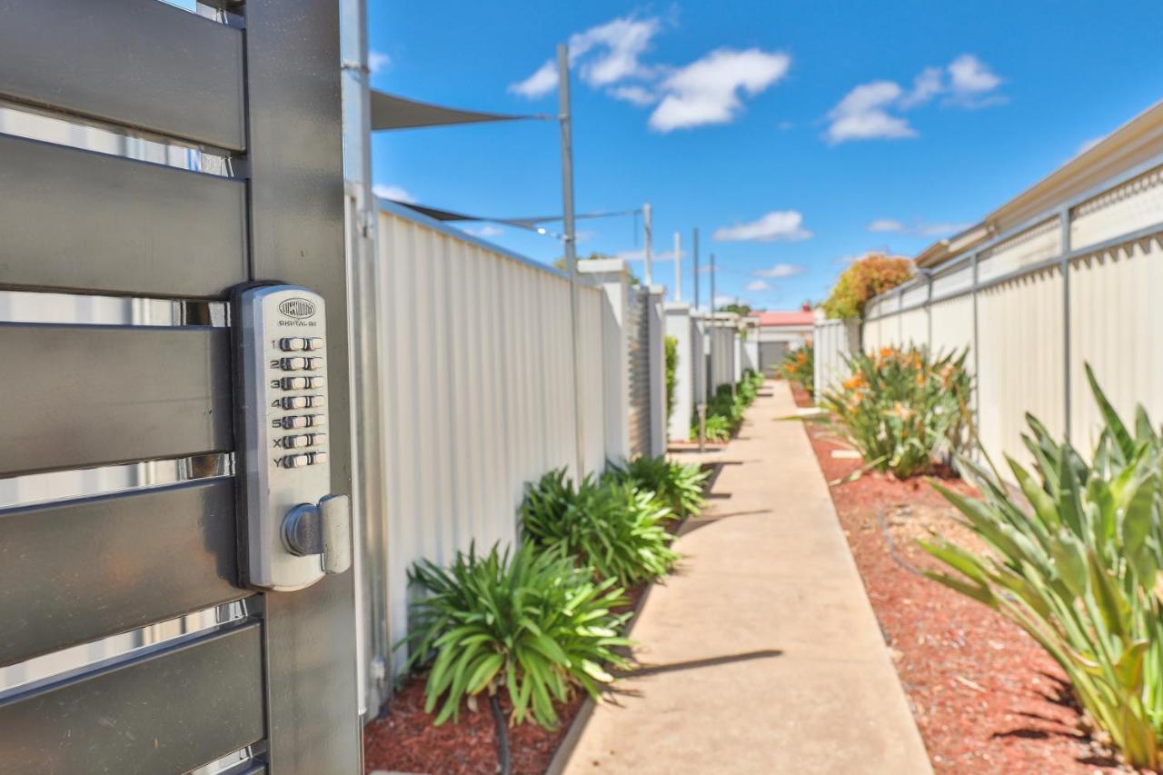 112 Olive Apartments Mildura Bagian luar foto